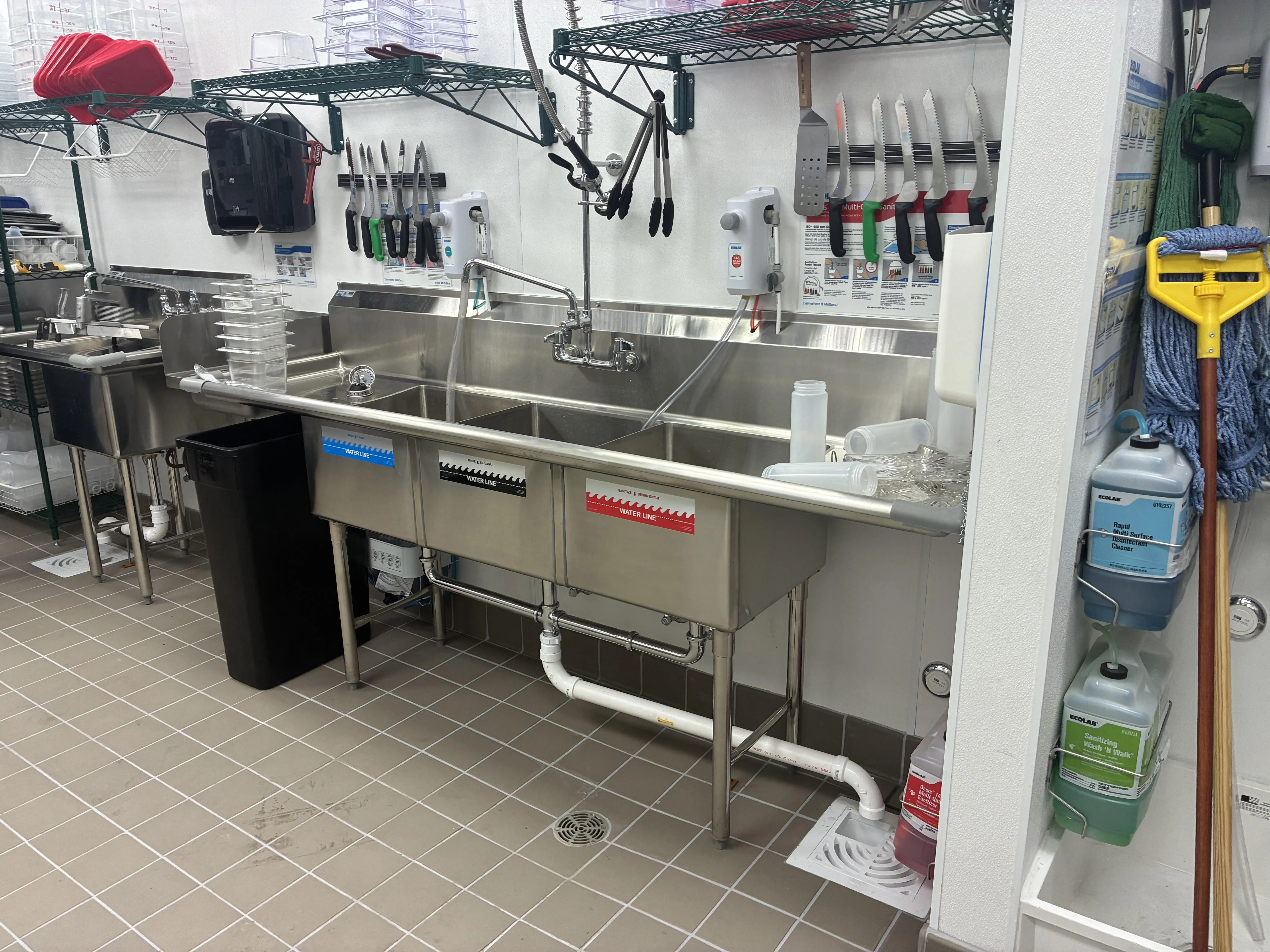 Commercial restaurant 3-compartment sink plumbing and drain installation in Austin TX